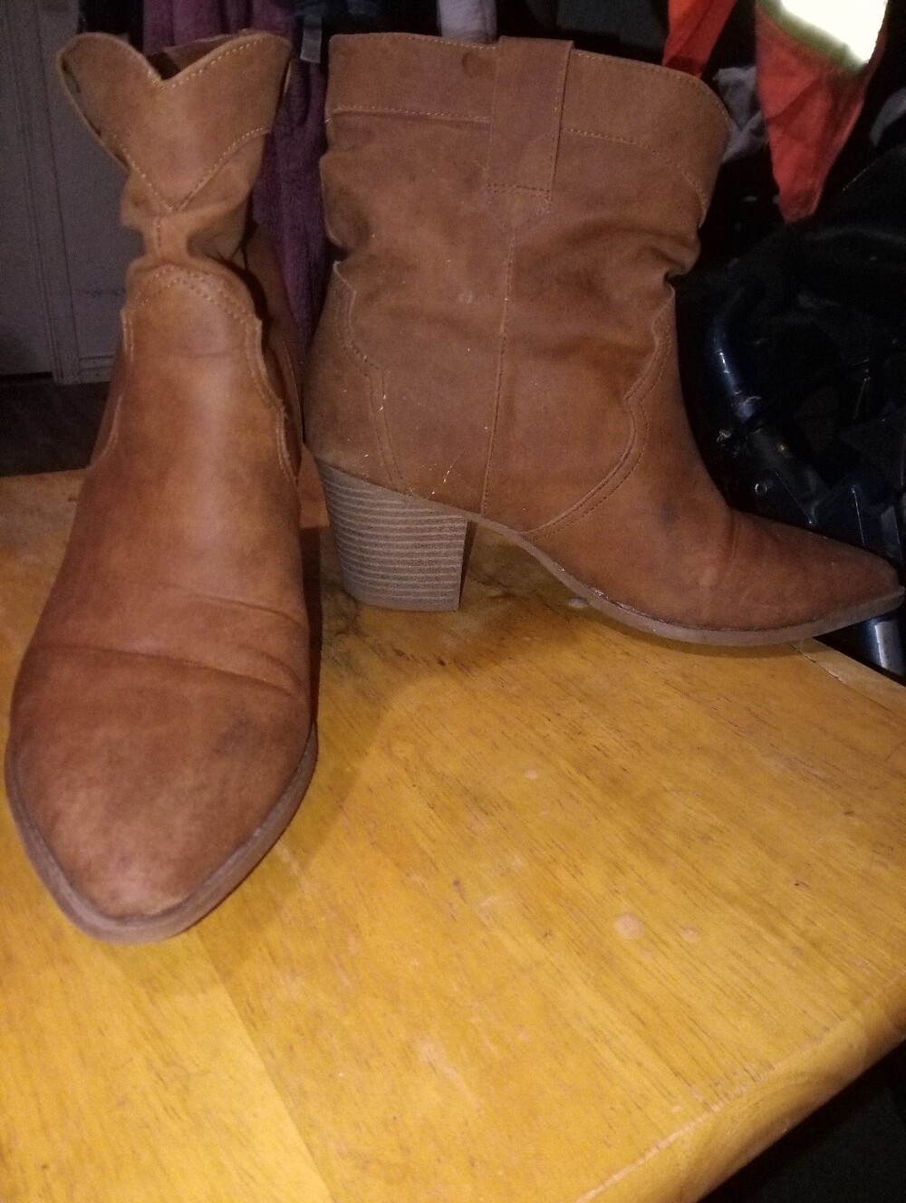 Classic Women's Mid-Heel Tan Ankle Boots